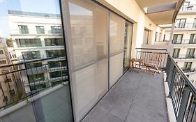 Lovely Studio Apt In The Heart Of St Julians